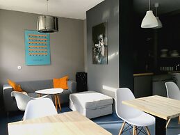 Cloud Hostel