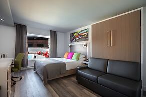 Hotel V