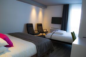 Hotel V