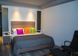 Hotel V