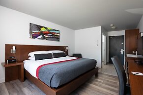 Hotel V