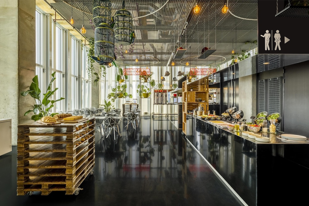 nhow Rotterdam Hotel