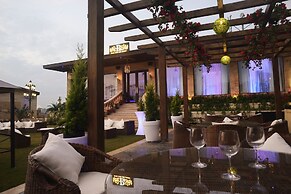 Della Resorts