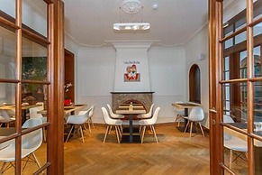 Hotel Bla Bla