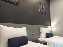 Leez Inn Malate