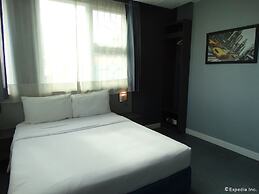 Leez Inn Malate