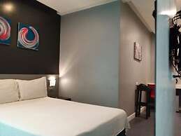 Leez Inn Malate