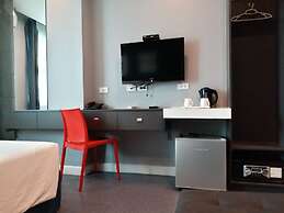 Leez Inn Malate