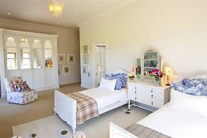 Kurland Hotel