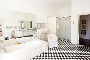 Kurland Hotel