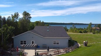 Waterview On The Bay