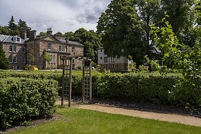 Inverness City Suites