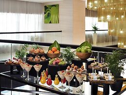 Mövenpick Hotel Jumeirah Lakes Towers