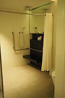 One Farrer Hotel