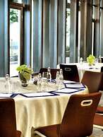 One Farrer Hotel