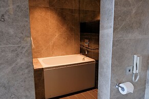One Farrer Hotel
