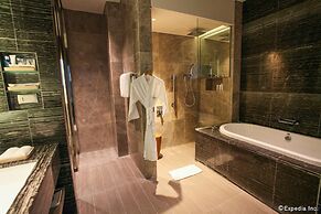 One Farrer Hotel