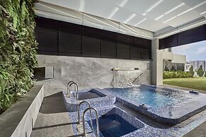 One Farrer Hotel