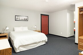 The Bulldog Hotel Silver Star