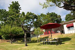 Cherry Tree Inn Victoria