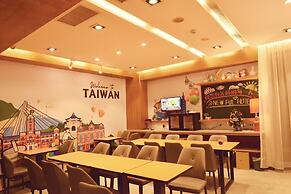 Newful Hotel