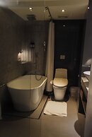 Newful Hotel