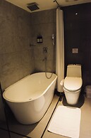 Newful Hotel