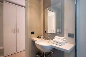 Manin Suites