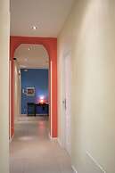 Manin Suites