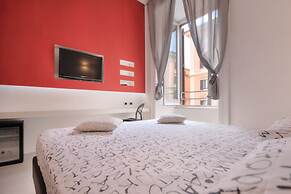 Manin Suites