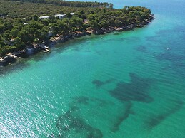 Crvena Luka Resort