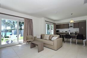 Crvena Luka Resort