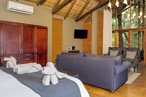 Black Rhino Game Lodge