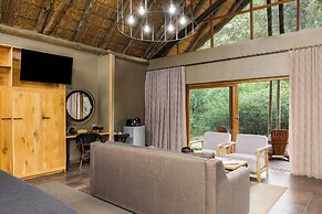 Black Rhino Game Lodge