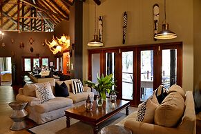 Black Rhino Game Lodge