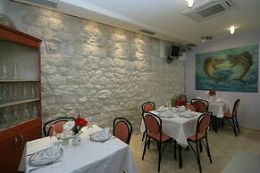 Hotel Trogirski Dvori