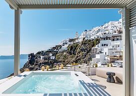 Iconic Santorini by Sandglass