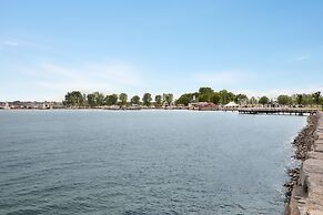 Days Inn by Wyndham Sarnia Harbourfront