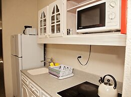 Tropical Sunset Beach Apartment Hotel