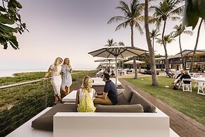 Mangrove Hotel