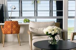Mangrove Hotel