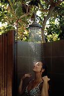 Mangrove Hotel