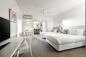 Mangrove Hotel