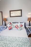Four Oaks Guesthouse