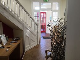 Castle Lodge Guest House