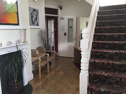Castle Lodge Guest House
