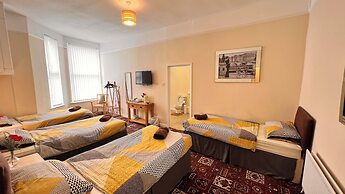 Castle Lodge Guest House