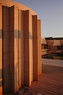 Dar Hi