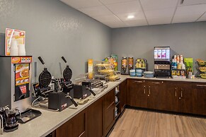 Kindersley All Suites Hotel