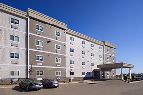 Kindersley All Suites Hotel